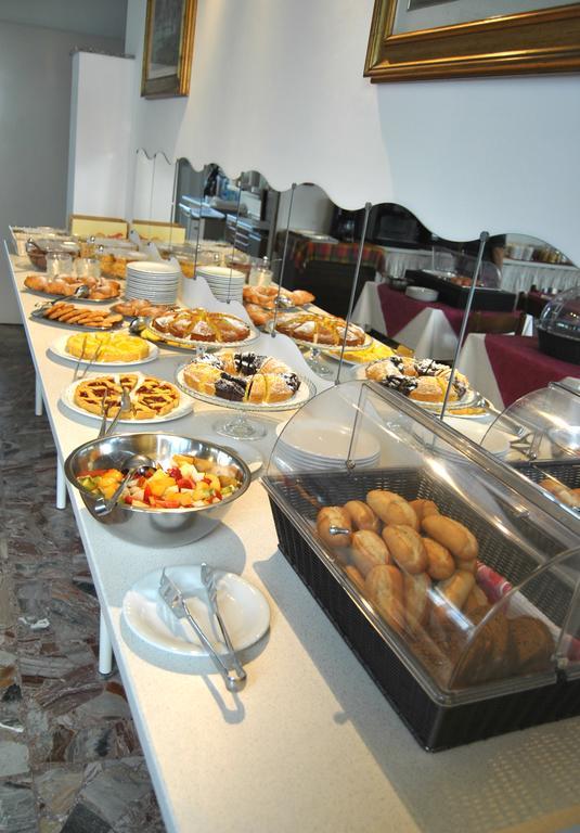 רימיני Hotel Samoa מראה חיצוני תמונה