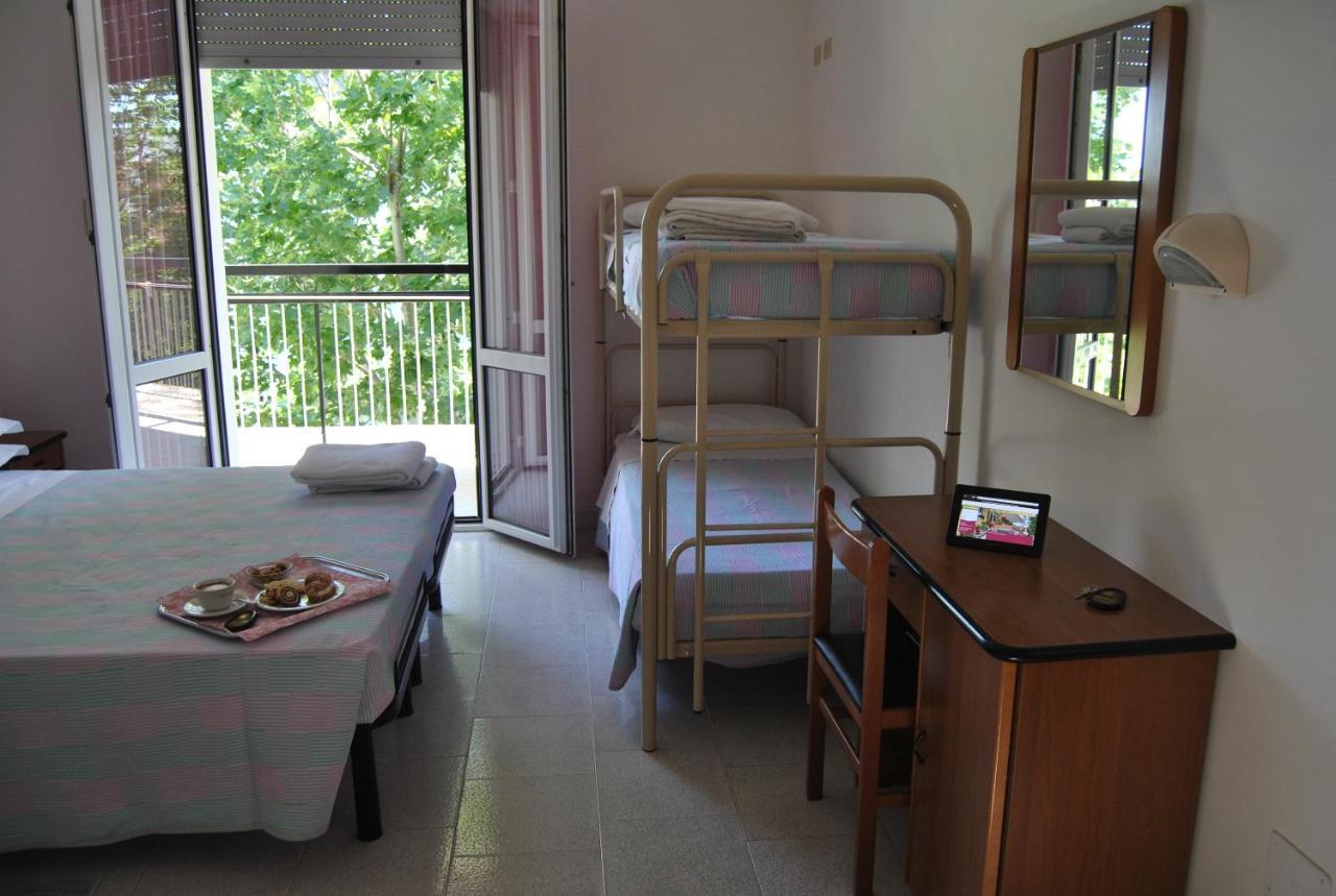 רימיני Hotel Samoa מראה חיצוני תמונה