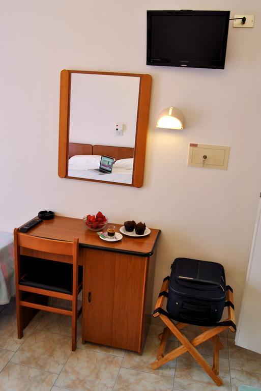 רימיני Hotel Samoa מראה חיצוני תמונה
