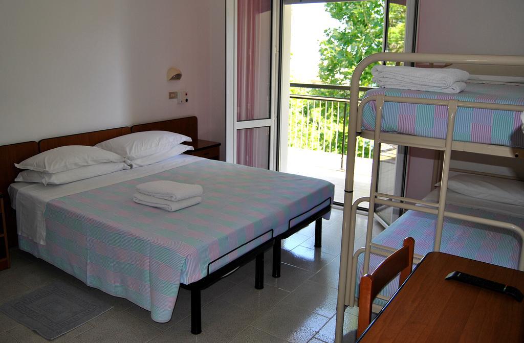 רימיני Hotel Samoa מראה חיצוני תמונה