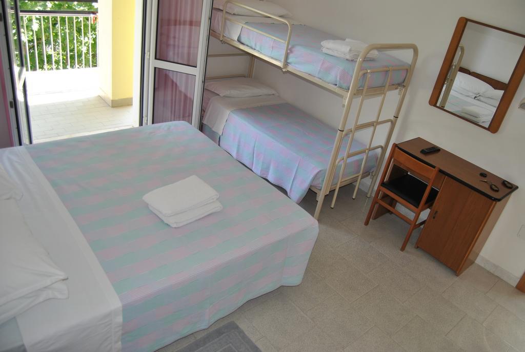 רימיני Hotel Samoa מראה חיצוני תמונה