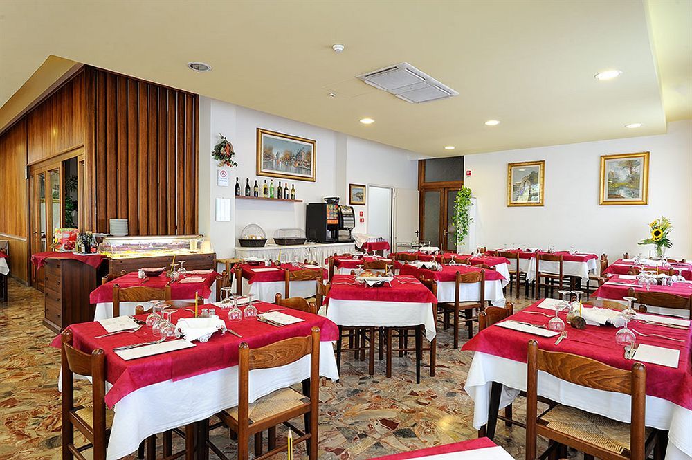 רימיני Hotel Samoa מראה חיצוני תמונה